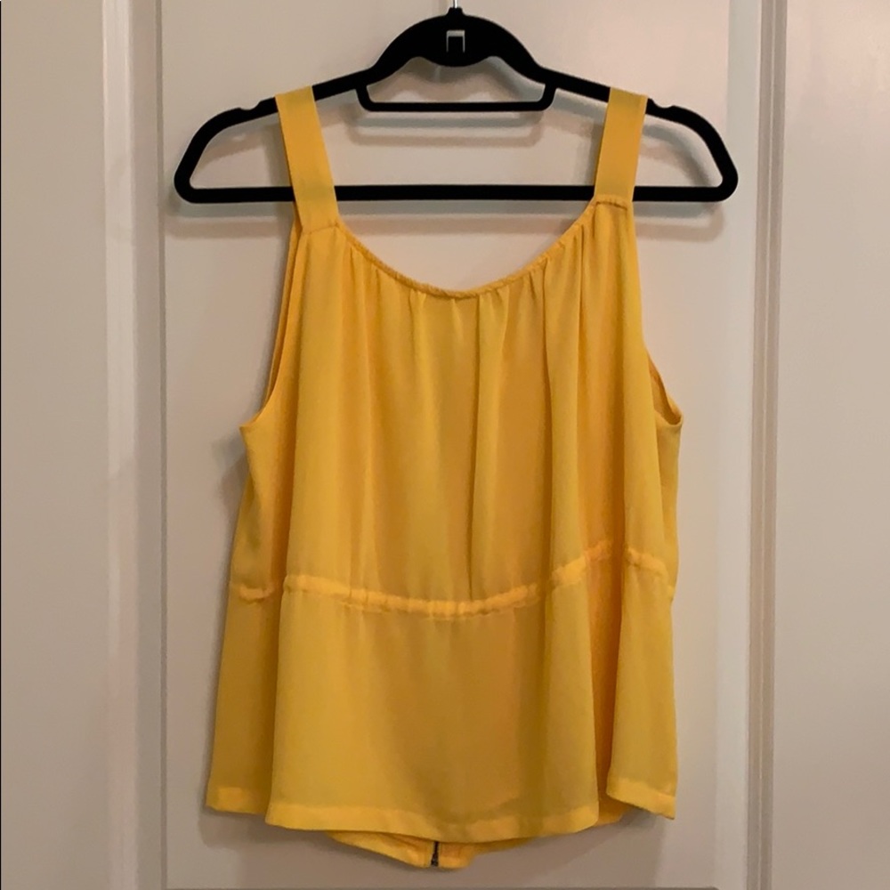 Yellow top - Picture 4 of 7